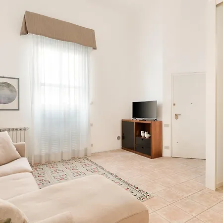 Amelia Flat, Near Promenade In Apartment Viareggio